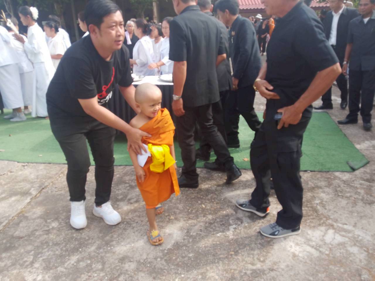 11/3/2569....นายกเทศมนตรีเป็นประธานในพิธีฌาปนกิจศพ "นายณัฐปภัสร์  เทพารักษ์"บุคลากรในสังกัดเทศบาลตำบลบุ่งไหม ณ เมรุวัดบ้านกุดน้ำกิน                   วันที่ 11 มีนาคม  2569   วัดบ้านกุดน้ำกิน  ตำบลนาแต้ อำเภอเมืองอำนาจเจริญ จังหวัดอำนาจเจริญ  นายปรีชา  เงินหมื่น  นายกทศมนตรีตำบลบุ่งไหม  เป็นประธานในพิธีฌาปนกิจศพ นายณัฐปภัสร์  เทพารักษ์ (นายช่างสำรวจชำนาญงาน  เทศบาลตำบลบุ่งไหม)                      มีคณะผู้บริหาร/สมาชิกสภาเทศบาล/กำนัน-ผู้ใหญ่บ้าน/เพื่อน/ญาติพี่น้องและประชาชนในพื้นที่มาร่วมแสดงความไว้อาลัยและร่วมส่งดวงวิญญาณของ นายณัฐปภัสร์  เทพารักษ์  สู่สุคติ โดยมีพระสงฆ์เจริญพระพุทธมนต์ และประกอบพิธีทางศาสนาอย่างสมเกียรติ