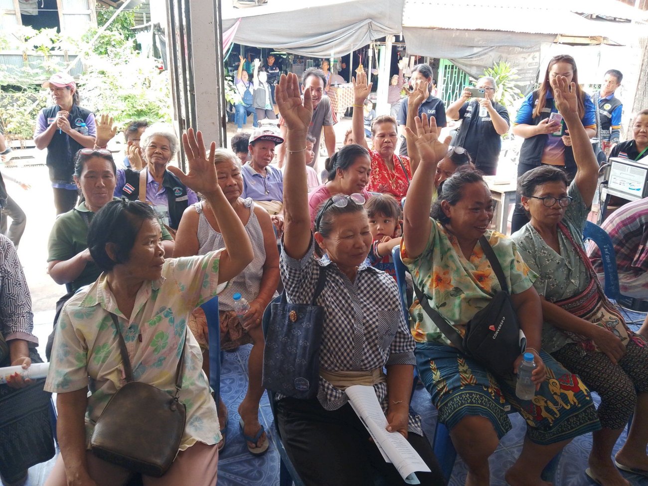 19/5/2569.......เทศบาลตำบลบุ่งไหม ลงพื้นที่ประชุมประชาคมสัญจร /บริการจัดเก็บภาษี/บริการฉีดวัคซีน สุนัข และแมว/บริการรับสมัครเด็กก่อนวัยเรียน ของศูนย์พัฒนาเด็กเล็ก ตำบลบุ่งไหม/หมู่ที่3 บ้านกุดระงุม (ช่วงบ่าย)ตำบลบุ่งไหม อำเภอวารินชำราบ จังหวัดอุบลราชธานี.