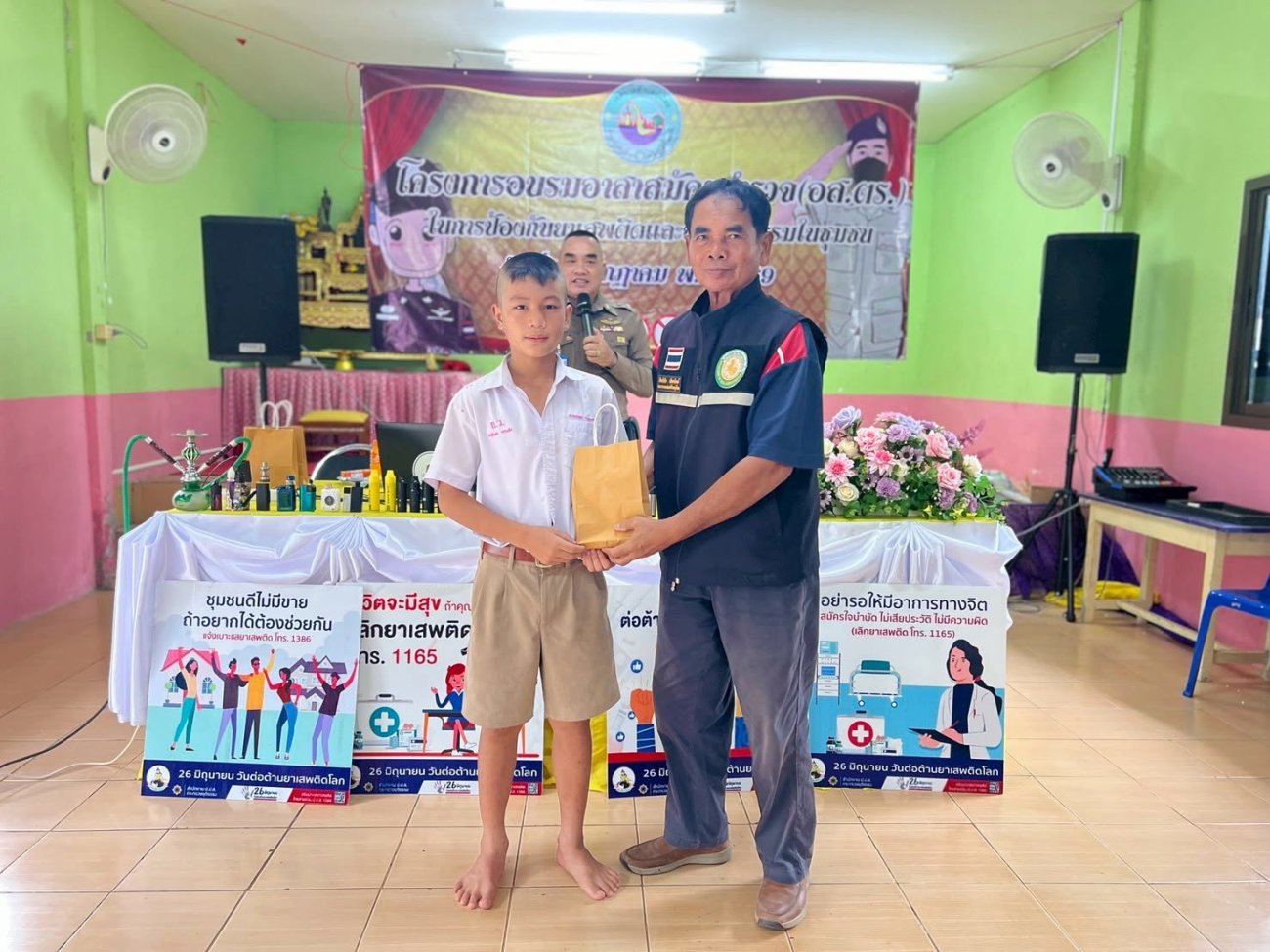 7 กรกฎาคม  2569....เทศบาลบุ่งไหม จัดโครงการอบรมอาสาสมัคร อส.ตร. ในการป้องกันยาเสพติด และ อาชญากรรมในชุมชน โดยมี  นายปรีชา  เงินหมื่น นายกเทศมนตรีตำบลบุ่งไหม  เป็นประธานเปิดโครงการ พร้อมด้วยนายสิทธิชัย  อักษรพิมพ์  รองนายกเทศมนตรีตำบลบุ่งไหม/นายชาญชัย  สิมารัตน์ สมาชิกสภาเทศบาลเขตที่1/นางสาวศุภรดา  ประสพสุข  ปลัดเทศบาลตำบลบุ่งไหม/นายรัฐชวัฒน์  สาลี  รองปลัดเทศบาลตำบลบุ่งไหม/นางรุ่งฤดี  สุวรรณกูฎ  หัวหน้าสำนักปลัด/เจ้าหน้าที่เทศบาลตำบลบุ่งไหม/โรงเรียนบ้านยางวังกางฮุง เข้าร่วมกิจกรรมอย่างพร้อมเพรียง...บริเวณ โรงเรียนบ้านยางวังกางฮุง  ม.4 ต.บุ่งไหม อ.วารินชำราบ จ.อุบลราชธานี